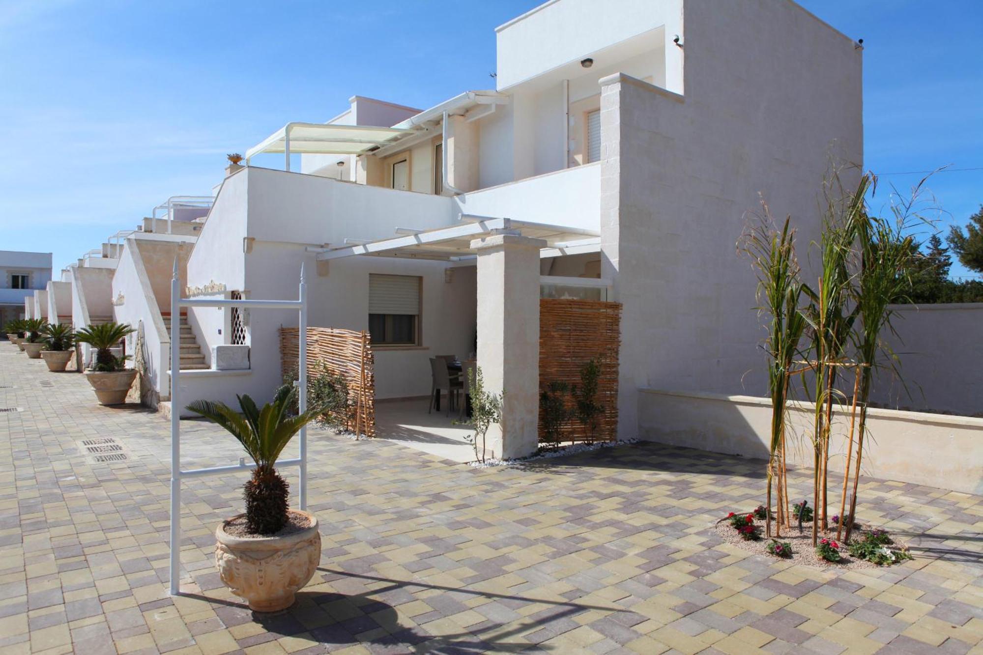 Pino Resort With Shared Pool Torre Lapillo Εξωτερικό φωτογραφία